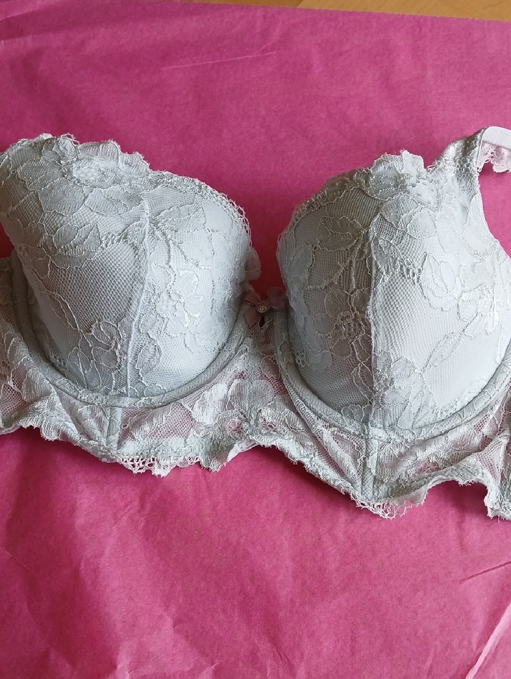 Victoria's Secret Lace Underwire Bra - Light Gray